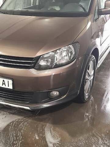 Коричневый Фольксваген Кадди, объемом двигателя 1.6 л и пробегом 269 тыс. км за 12900 $, фото 1 на Automoto.ua