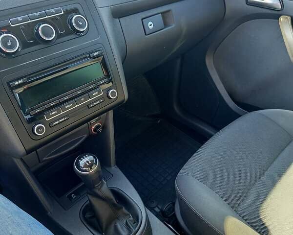 Коричневый Фольксваген Кадди, объемом двигателя 1.6 л и пробегом 287 тыс. км за 11000 $, фото 6 на Automoto.ua