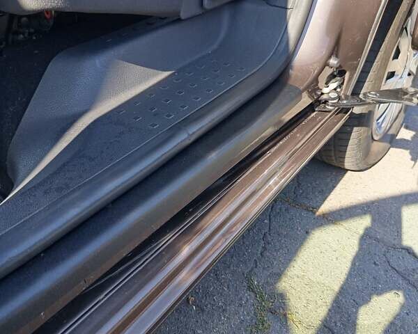 Коричневый Фольксваген Кадди, объемом двигателя 1.6 л и пробегом 287 тыс. км за 11000 $, фото 4 на Automoto.ua