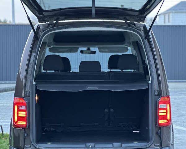 Коричневый Фольксваген Кадди, объемом двигателя 2 л и пробегом 186 тыс. км за 15950 $, фото 54 на Automoto.ua