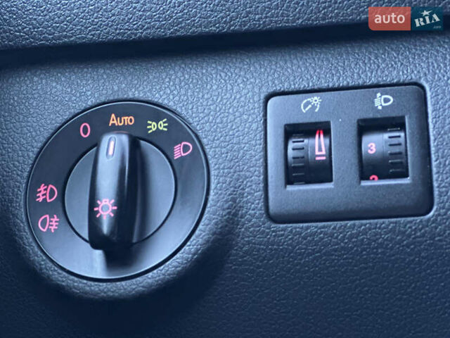 Коричневый Фольксваген Кадди, объемом двигателя 2 л и пробегом 186 тыс. км за 15950 $, фото 41 на Automoto.ua