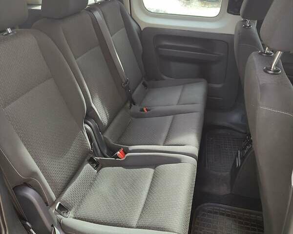 Коричневый Фольксваген Кадди, объемом двигателя 1.97 л и пробегом 180 тыс. км за 13500 $, фото 1 на Automoto.ua