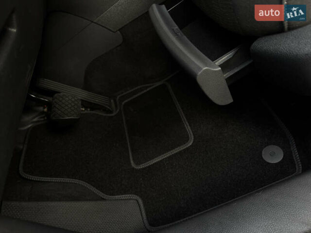 Коричневий Фольксваген Кадді, об'ємом двигуна 2 л та пробігом 186 тис. км за 19899 $, фото 154 на Automoto.ua