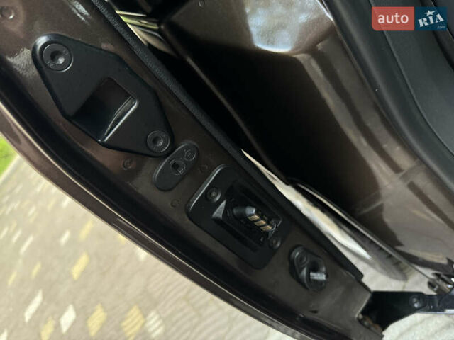 Коричневий Фольксваген Кадді, об'ємом двигуна 2 л та пробігом 186 тис. км за 19899 $, фото 99 на Automoto.ua