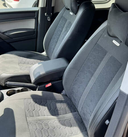 Коричневый Фольксваген Кадди, объемом двигателя 1.97 л и пробегом 189 тыс. км за 18800 $, фото 15 на Automoto.ua