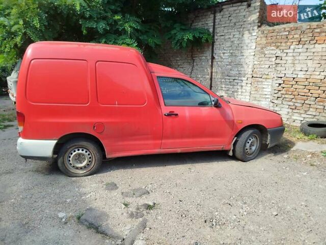 Червоний Фольксваген Кадді, об'ємом двигуна 1.39 л та пробігом 300 тис. км за 1500 $, фото 2 на Automoto.ua