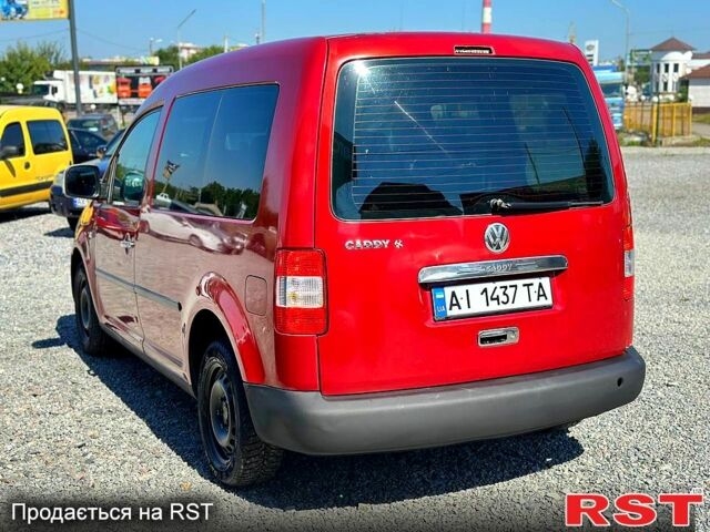 Красный Фольксваген Кадди, объемом двигателя 1.9 л и пробегом 290 тыс. км за 4799 $, фото 3 на Automoto.ua