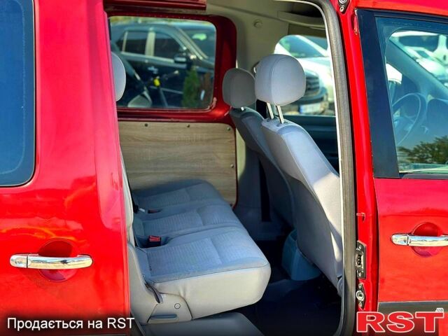 Красный Фольксваген Кадди, объемом двигателя 1.9 л и пробегом 290 тыс. км за 4799 $, фото 4 на Automoto.ua