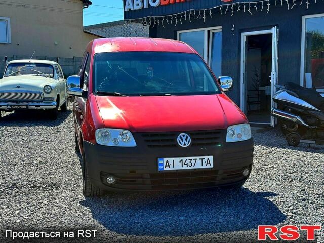 Красный Фольксваген Кадди, объемом двигателя 1.9 л и пробегом 290 тыс. км за 4799 $, фото 1 на Automoto.ua