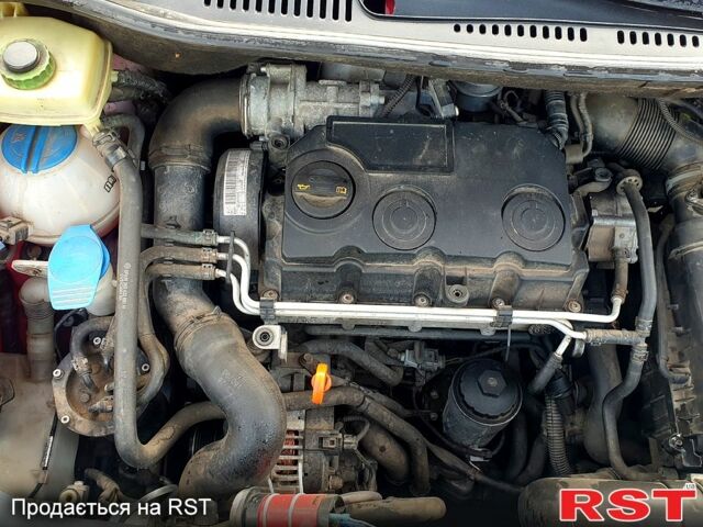 Червоний Фольксваген Кадді, об'ємом двигуна 1.9 л та пробігом 178 тис. км за 7000 $, фото 9 на Automoto.ua