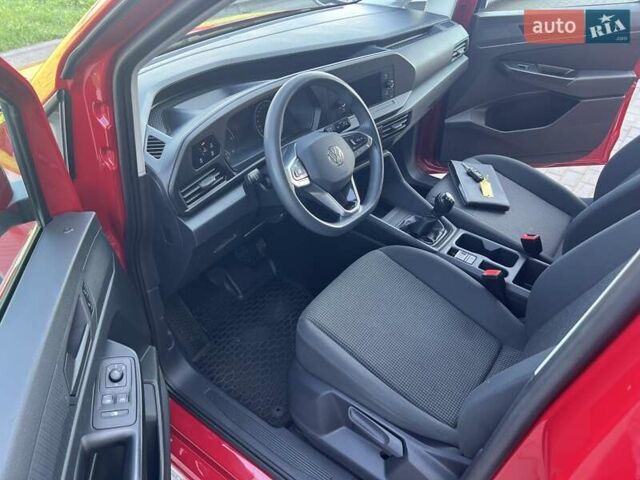 Красный Фольксваген Кадди, объемом двигателя 1.97 л и пробегом 140 тыс. км за 15999 $, фото 6 на Automoto.ua