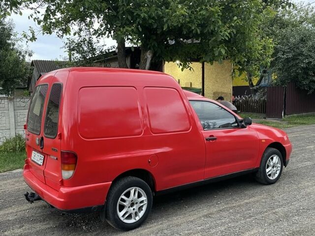 Красный Фольксваген Кадди, объемом двигателя 1.6 л и пробегом 300 тыс. км за 1850 $, фото 10 на Automoto.ua