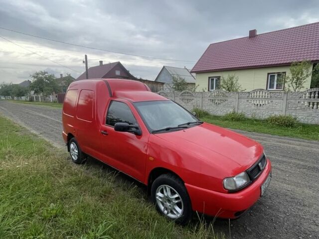 Красный Фольксваген Кадди, объемом двигателя 1.6 л и пробегом 300 тыс. км за 1850 $, фото 4 на Automoto.ua