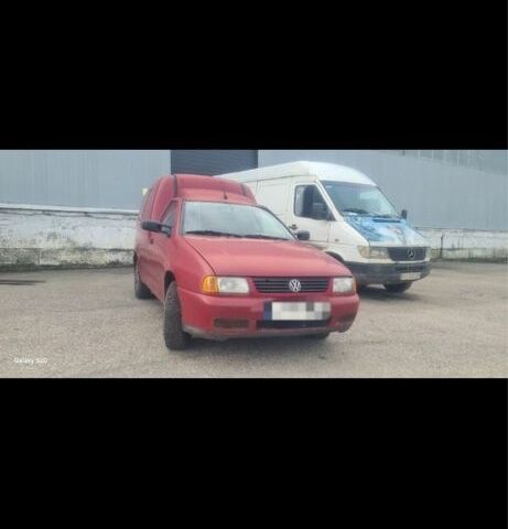 Красный Фольксваген Кадди, объемом двигателя 0 л и пробегом 200 тыс. км за 2000 $, фото 1 на Automoto.ua