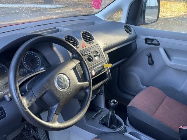 Червоний Фольксваген Кадді, об'ємом двигуна 2 л та пробігом 246 тис. км за 5900 $, фото 15 на Automoto.ua