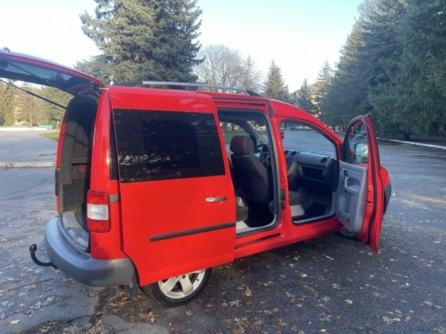 Червоний Фольксваген Кадді, об'ємом двигуна 2 л та пробігом 246 тис. км за 5900 $, фото 20 на Automoto.ua