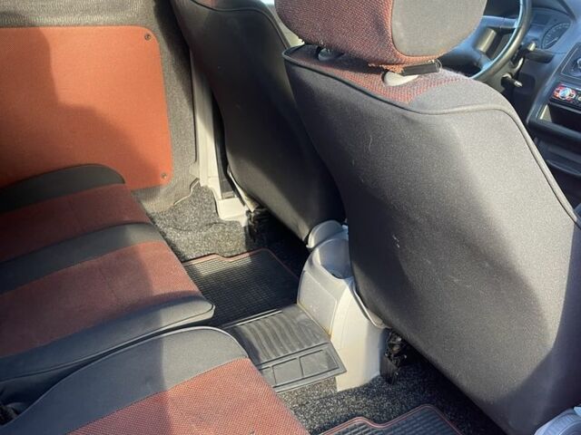 Червоний Фольксваген Кадді, об'ємом двигуна 2 л та пробігом 246 тис. км за 5900 $, фото 22 на Automoto.ua