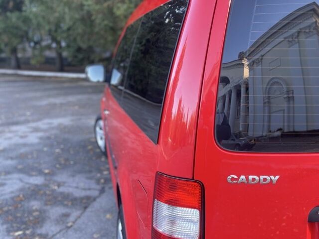 Червоний Фольксваген Кадді, об'ємом двигуна 2 л та пробігом 246 тис. км за 5900 $, фото 11 на Automoto.ua