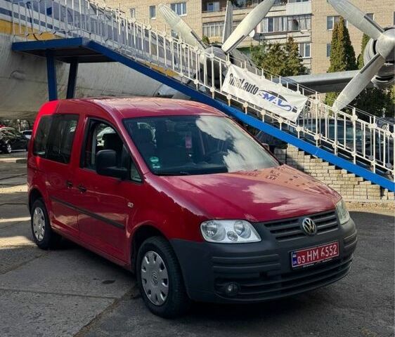 Красный Фольксваген Кадди, объемом двигателя 1.4 л и пробегом 272 тыс. км за 6900 $, фото 1 на Automoto.ua