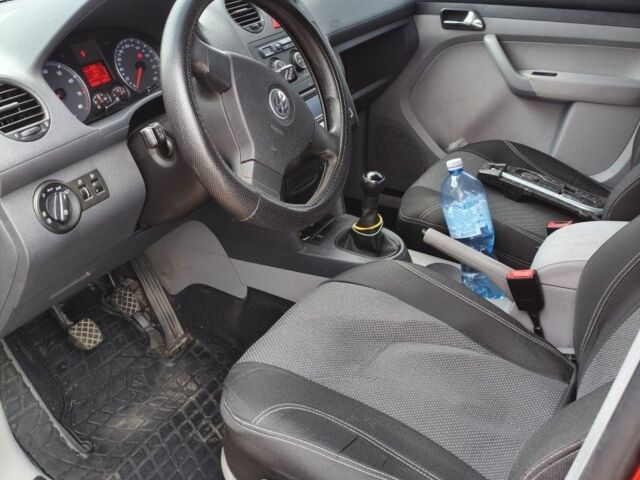 Червоний Фольксваген Кадді, об'ємом двигуна 2 л та пробігом 188 тис. км за 8800 $, фото 7 на Automoto.ua