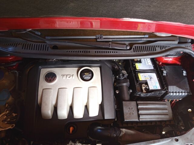 Красный Фольксваген Кадди, объемом двигателя 0 л и пробегом 380 тыс. км за 5600 $, фото 11 на Automoto.ua