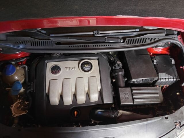 Красный Фольксваген Кадди, объемом двигателя 0 л и пробегом 380 тыс. км за 5600 $, фото 14 на Automoto.ua