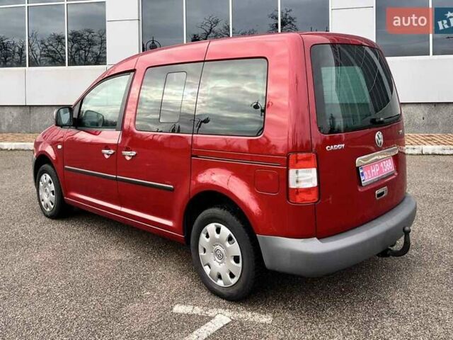 Красный Фольксваген Кадди, объемом двигателя 1.6 л и пробегом 220 тыс. км за 6950 $, фото 12 на Automoto.ua