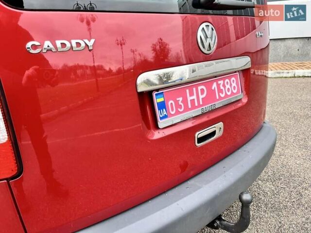 Красный Фольксваген Кадди, объемом двигателя 1.6 л и пробегом 220 тыс. км за 6950 $, фото 18 на Automoto.ua
