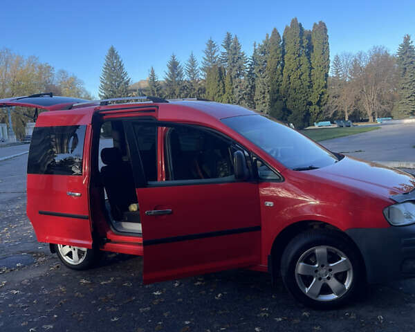 Красный Фольксваген Кадди, объемом двигателя 1.9 л и пробегом 246 тыс. км за 5900 $, фото 24 на Automoto.ua