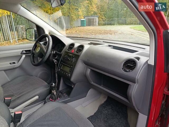 Фольксваген Кадди 2005 в Тернополе на Automoto.ua Красный Фольксваген Кадди, объемом двигателя 1.6 л и пробегом 336 тыс. км за 4950 $, фото 3 на Automoto.ua