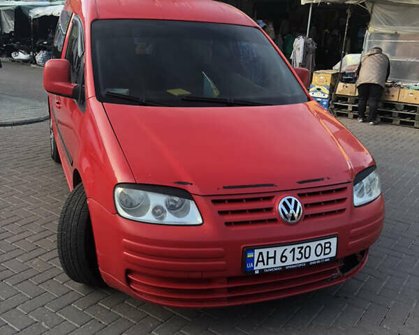 Червоний Фольксваген Кадді, об'ємом двигуна 2 л та пробігом 230 тис. км за 3800 $, фото 1 на Automoto.ua
