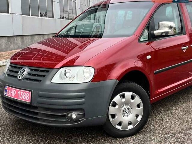 Красный Фольксваген Кадди, объемом двигателя 1.6 л и пробегом 220 тыс. км за 6950 $, фото 5 на Automoto.ua