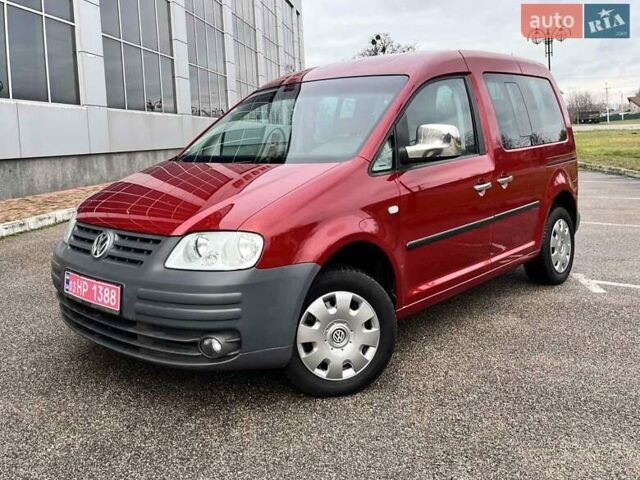 Красный Фольксваген Кадди, объемом двигателя 1.6 л и пробегом 220 тыс. км за 6950 $, фото 6 на Automoto.ua