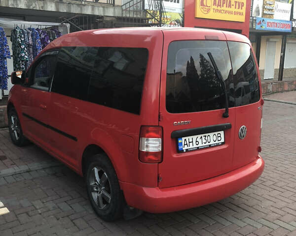 Червоний Фольксваген Кадді, об'ємом двигуна 2 л та пробігом 230 тис. км за 3800 $, фото 4 на Automoto.ua