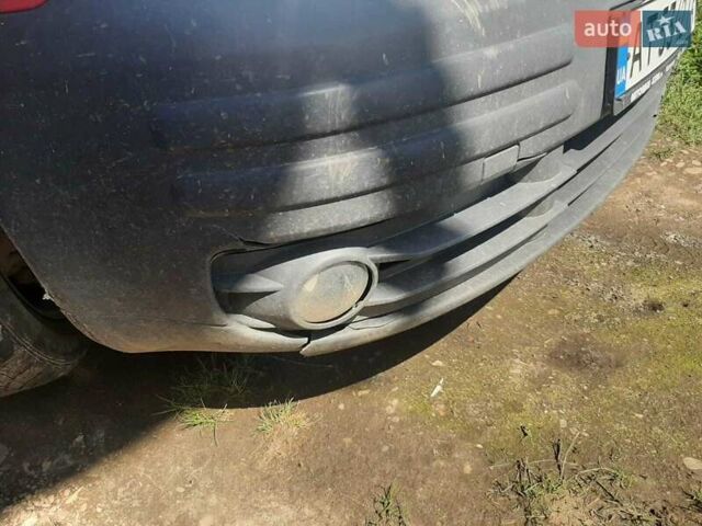 Красный Фольксваген Кадди, объемом двигателя 1.39 л и пробегом 300 тыс. км за 2650 $, фото 6 на Automoto.ua