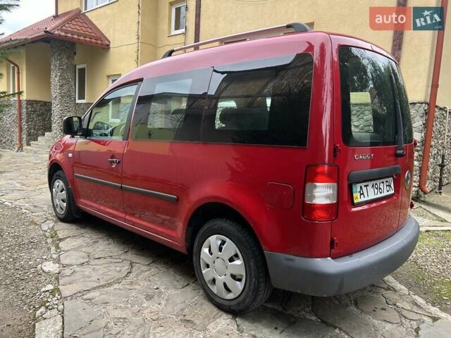 Красный Фольксваген Кадди, объемом двигателя 1.9 л и пробегом 228 тыс. км за 5999 $, фото 5 на Automoto.ua