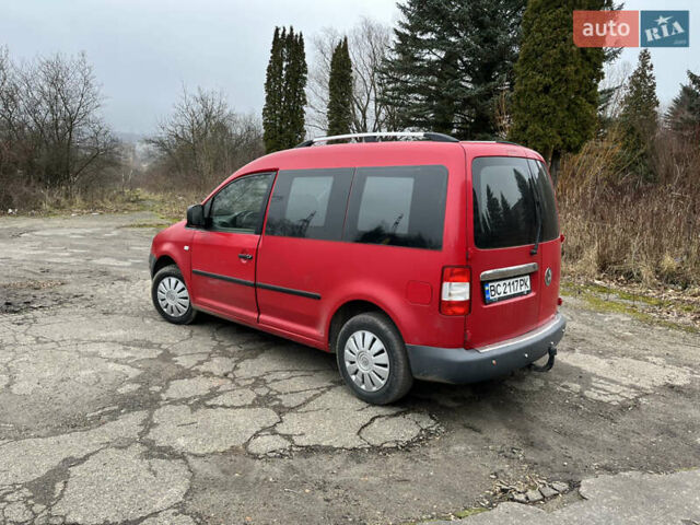 Красный Фольксваген Кадди, объемом двигателя 1.97 л и пробегом 300 тыс. км за 5500 $, фото 12 на Automoto.ua