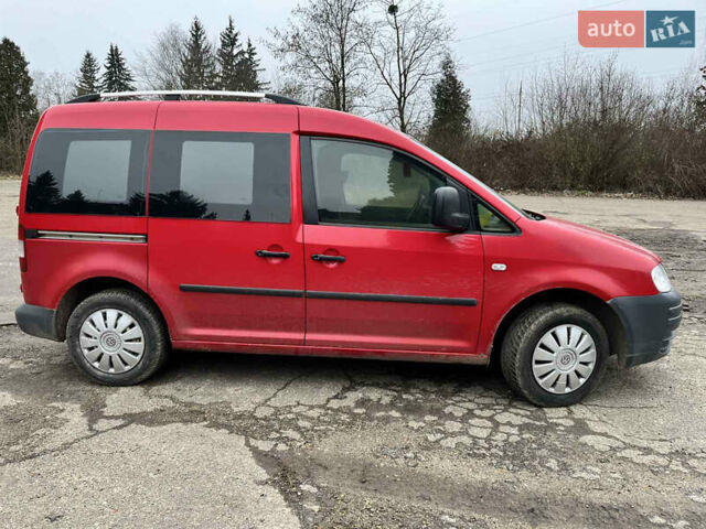 Красный Фольксваген Кадди, объемом двигателя 1.97 л и пробегом 300 тыс. км за 5500 $, фото 2 на Automoto.ua