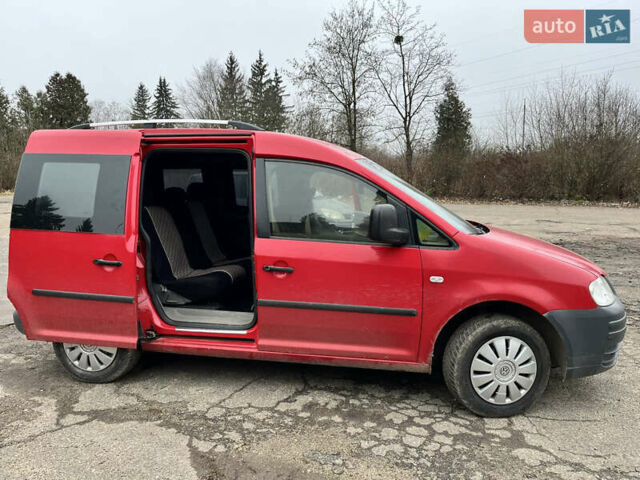 Красный Фольксваген Кадди, объемом двигателя 1.97 л и пробегом 300 тыс. км за 5500 $, фото 4 на Automoto.ua