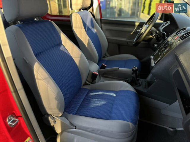 Фольксваген Кадди 2006 в Виннице на Automoto.ua Красный Фольксваген Кадди, объемом двигателя 1.6 л и пробегом 200 тыс. км за 6800 $, фото 41 на Automoto.ua