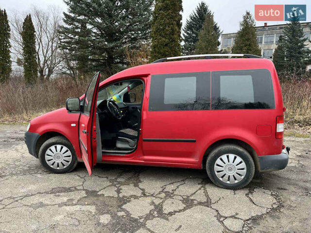 Красный Фольксваген Кадди, объемом двигателя 1.97 л и пробегом 300 тыс. км за 5500 $, фото 7 на Automoto.ua