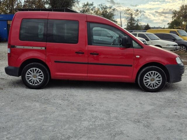 Червоний Фольксваген Кадді, об'ємом двигуна 2 л та пробігом 260 тис. км за 5500 $, фото 3 на Automoto.ua