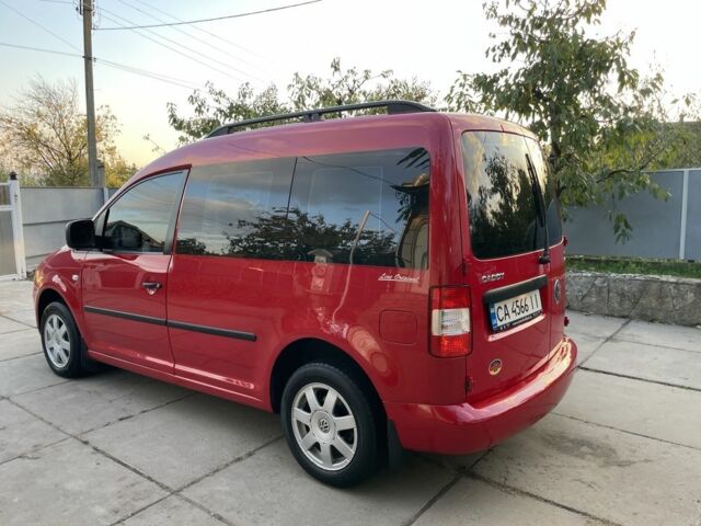 Красный Фольксваген Кадди, объемом двигателя 1.9 л и пробегом 269 тыс. км за 7000 $, фото 1 на Automoto.ua