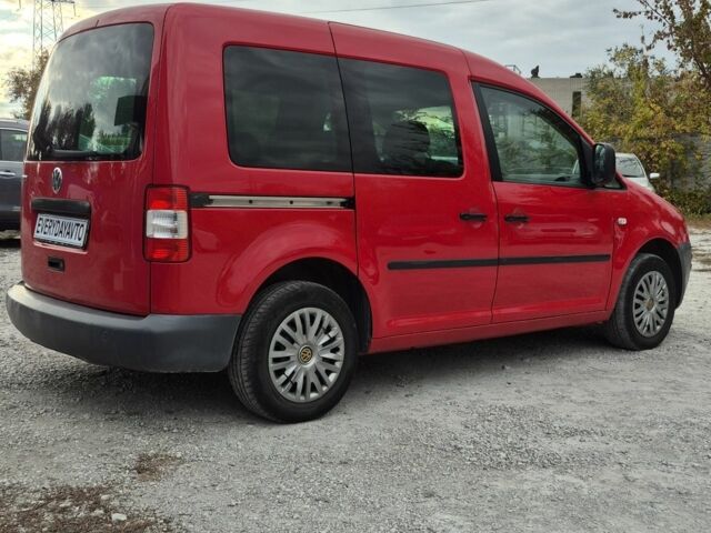 Червоний Фольксваген Кадді, об'ємом двигуна 2 л та пробігом 260 тис. км за 5500 $, фото 4 на Automoto.ua