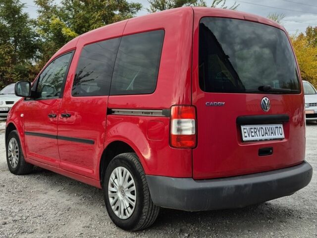 Червоний Фольксваген Кадді, об'ємом двигуна 2 л та пробігом 260 тис. км за 5500 $, фото 6 на Automoto.ua