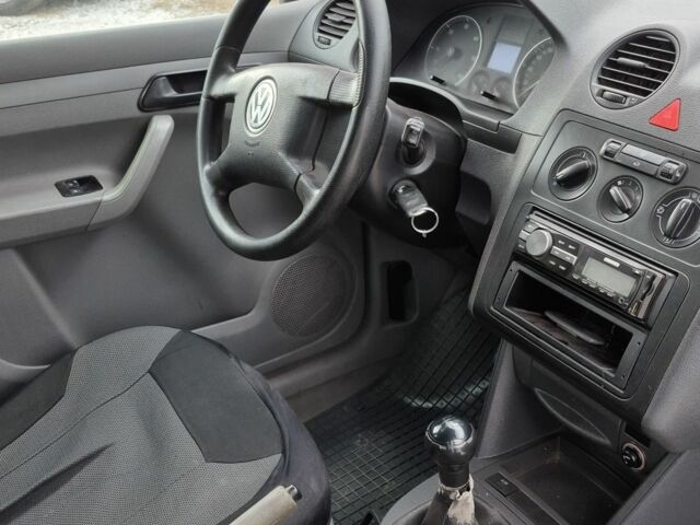 Червоний Фольксваген Кадді, об'ємом двигуна 2 л та пробігом 260 тис. км за 5500 $, фото 17 на Automoto.ua