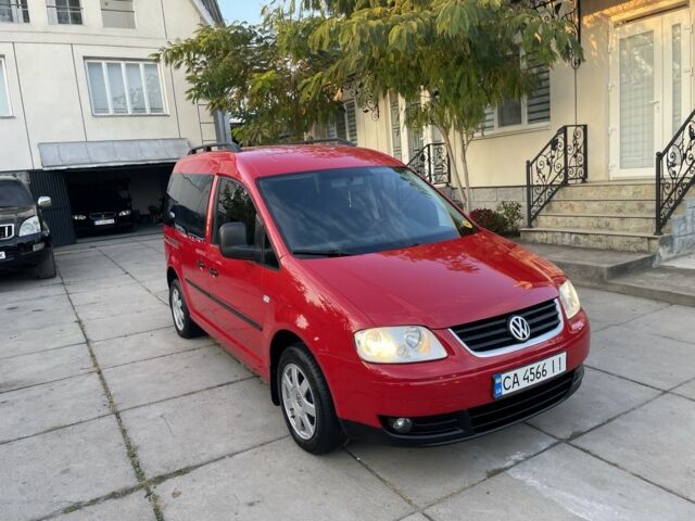 Красный Фольксваген Кадди, объемом двигателя 1.9 л и пробегом 269 тыс. км за 7000 $, фото 5 на Automoto.ua