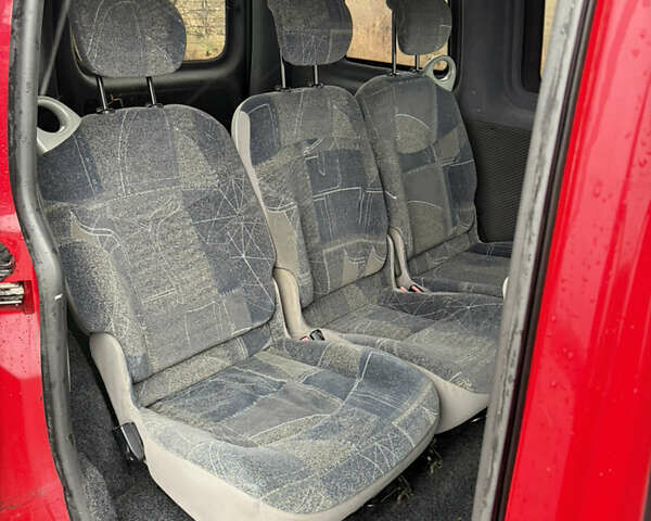 Червоний Фольксваген Кадді, об'ємом двигуна 1.9 л та пробігом 227 тис. км за 5700 $, фото 6 на Automoto.ua