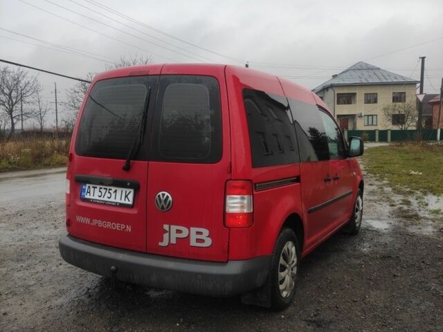 Красный Фольксваген Кадди, объемом двигателя 2 л и пробегом 226 тыс. км за 4600 $, фото 6 на Automoto.ua
