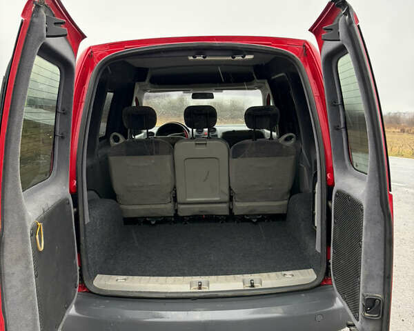 Червоний Фольксваген Кадді, об'ємом двигуна 1.9 л та пробігом 227 тис. км за 5700 $, фото 9 на Automoto.ua